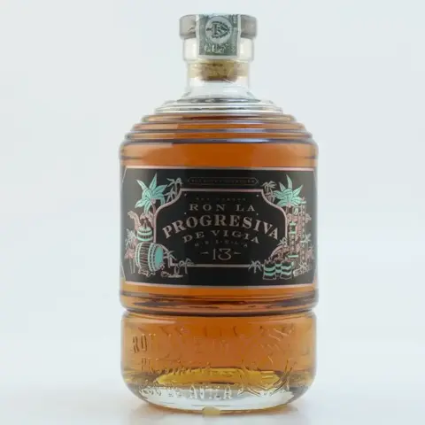 The Island Rum Company Vigia Ron La Progresiva de Vigia Mezcla 13