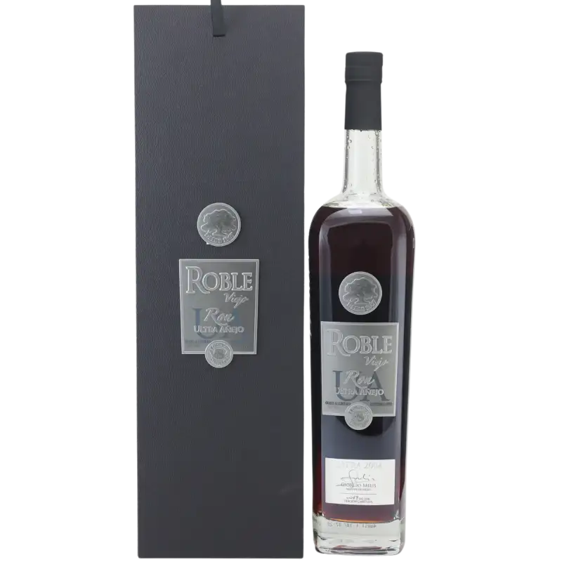 Rones del Caribe C.A. Ron Roble Viejo Ultra Anejo (Zafra) 2003