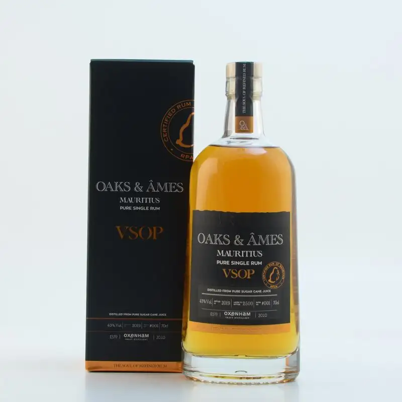 Oxenham Craft Distillery Oaks & Âmes VSOP